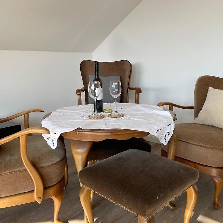 Ferienwohnung Ueber Den Daechern Von Pinnow Pinnow  Bagian luar foto